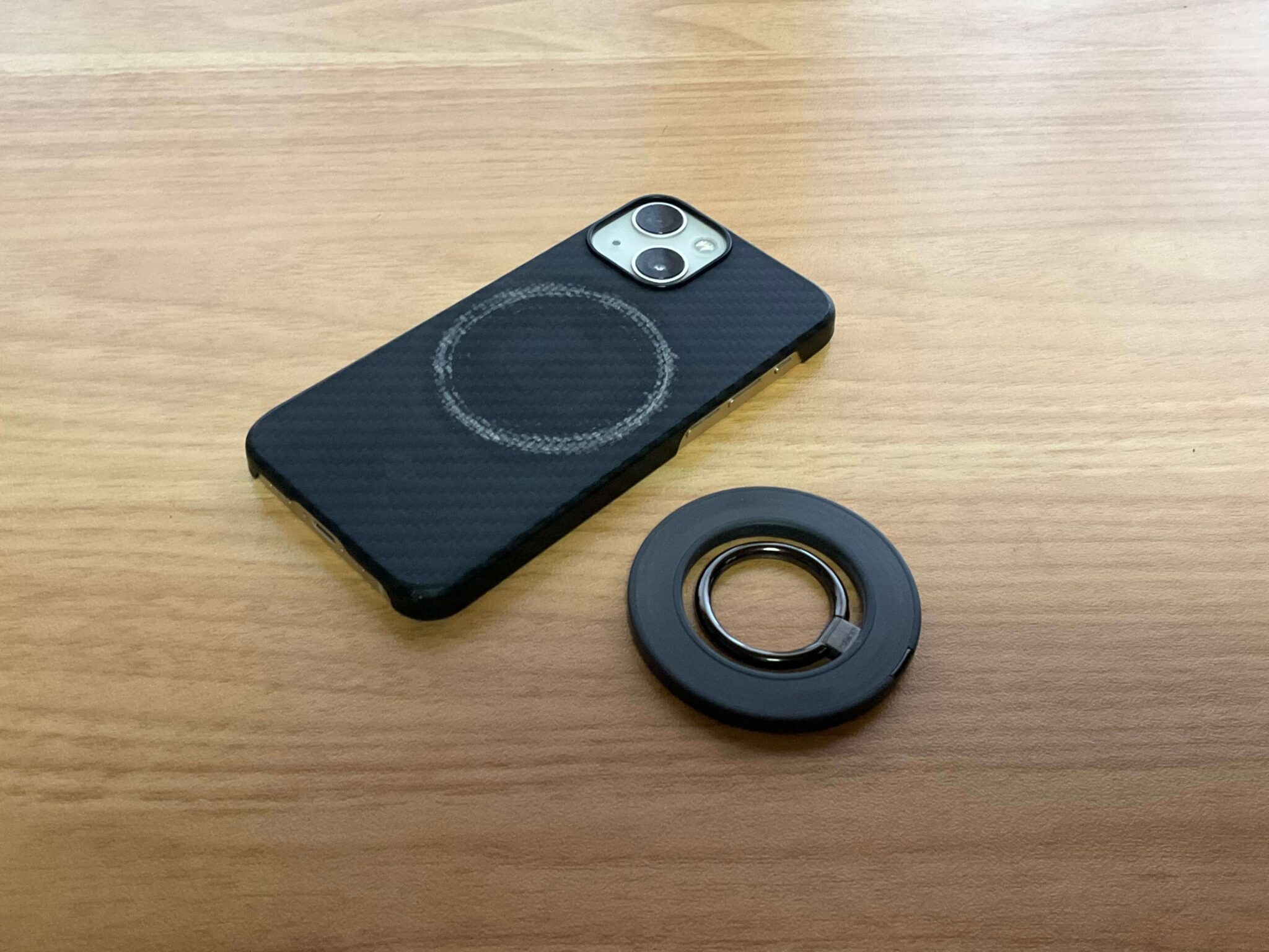 Anker製バンカーリング「Anker 610 Phone Grip」をレビュー monochrome